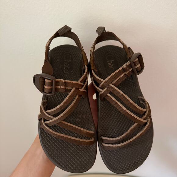 Chaco’s Kids Floral Strap Sandals Sz 2 Youth - Picture 4 of 6
